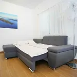 Tj 2 Apartamento Zadar