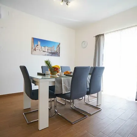 Tj 2 Apartamento *